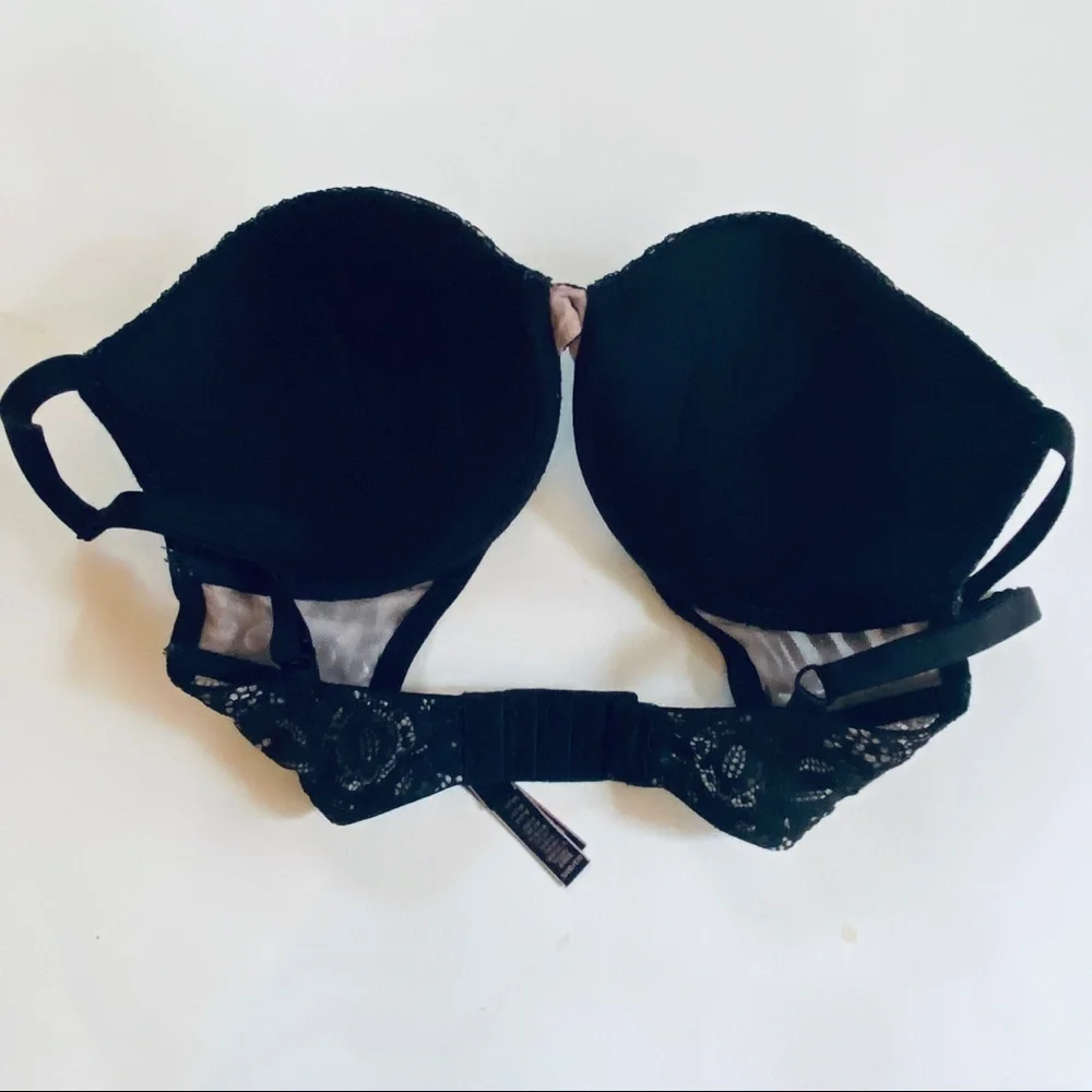 Victoria’s Secret Sexy Push Up Bra - Picture 2 of 4